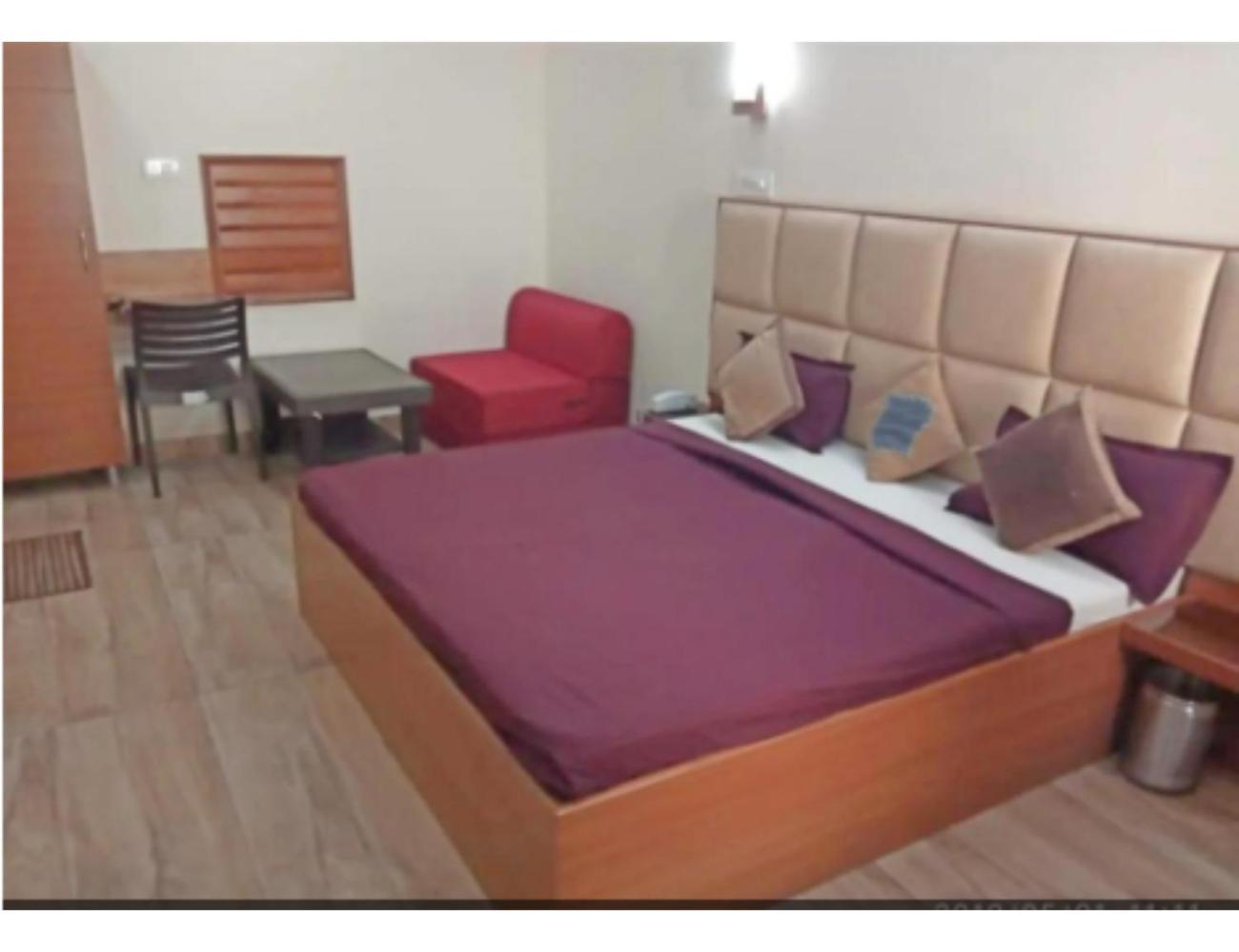 Hotel Basera Guest House, Сахаранпур Экстерьер фото