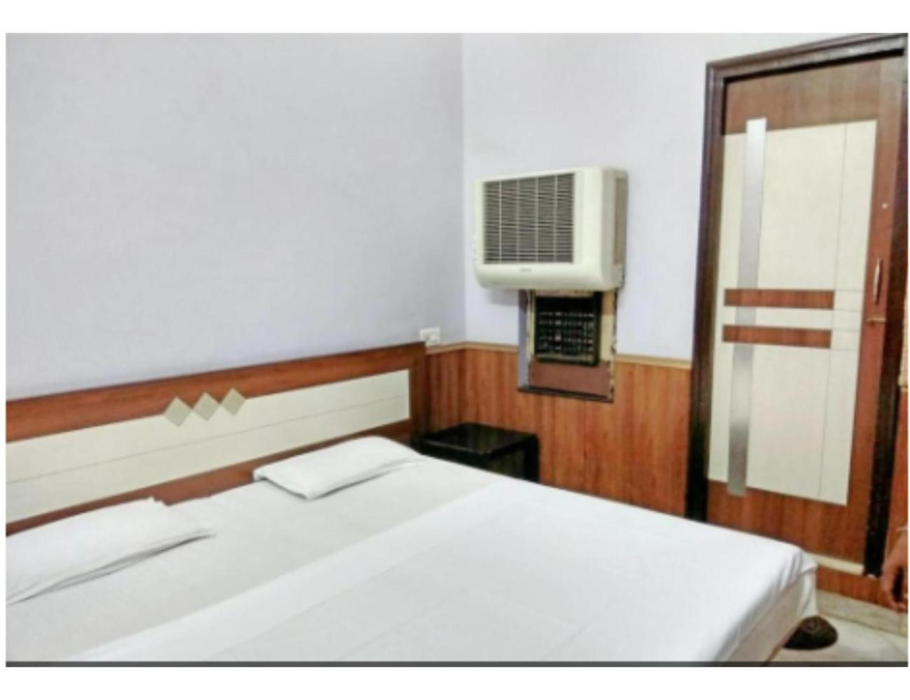 Hotel Basera Guest House, Сахаранпур Экстерьер фото